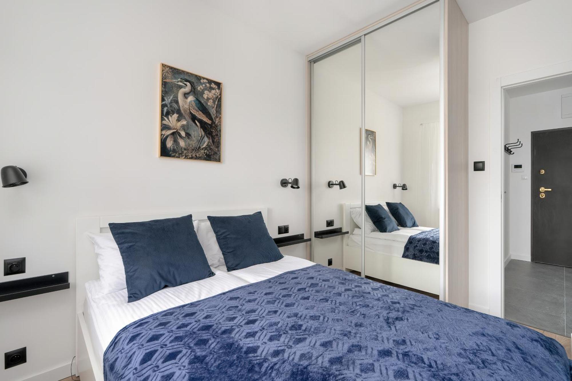 Center With Gym & Free Garage By Renters Poznań